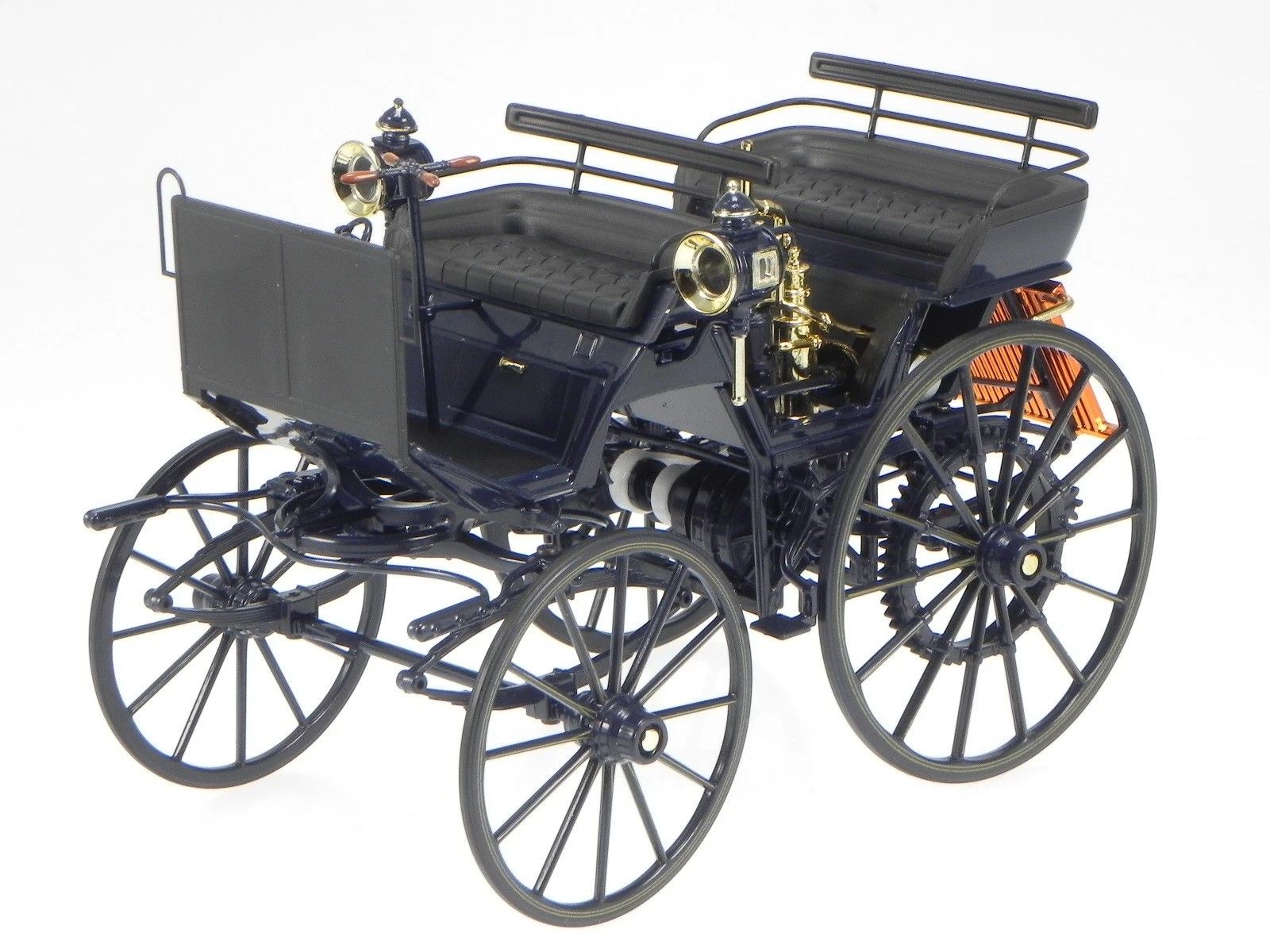 樂天商城 - ノレブ 1/18 ダイムラー モートア・クッチェ 1886 NOREV DAIMLER Motorkutsche 【国内在庫品】