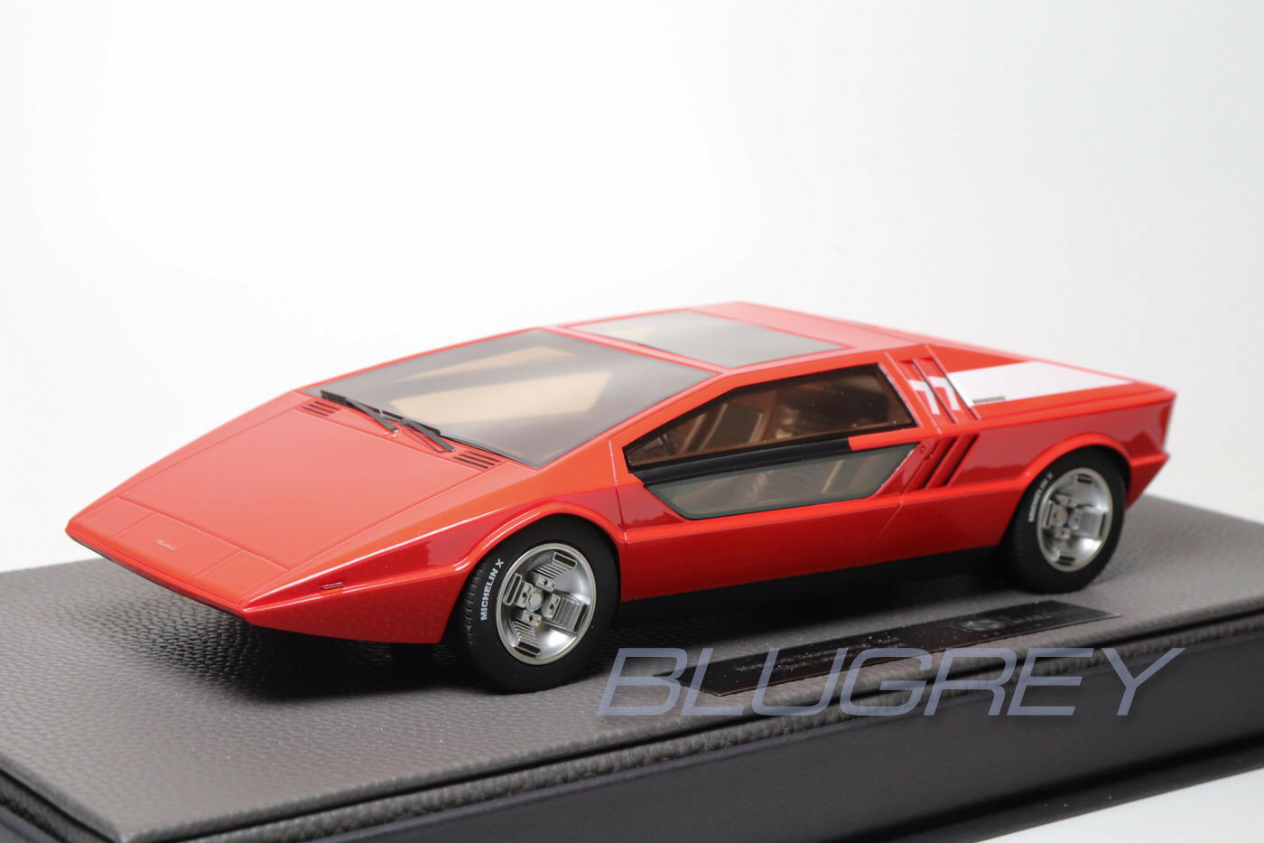 トップマルケス 1/18 マセラティ ブーメラン 1972 レッド ジウジアーロ イタルデザイン TOPMARQUES MASERATI BOOMERANG 限定500台