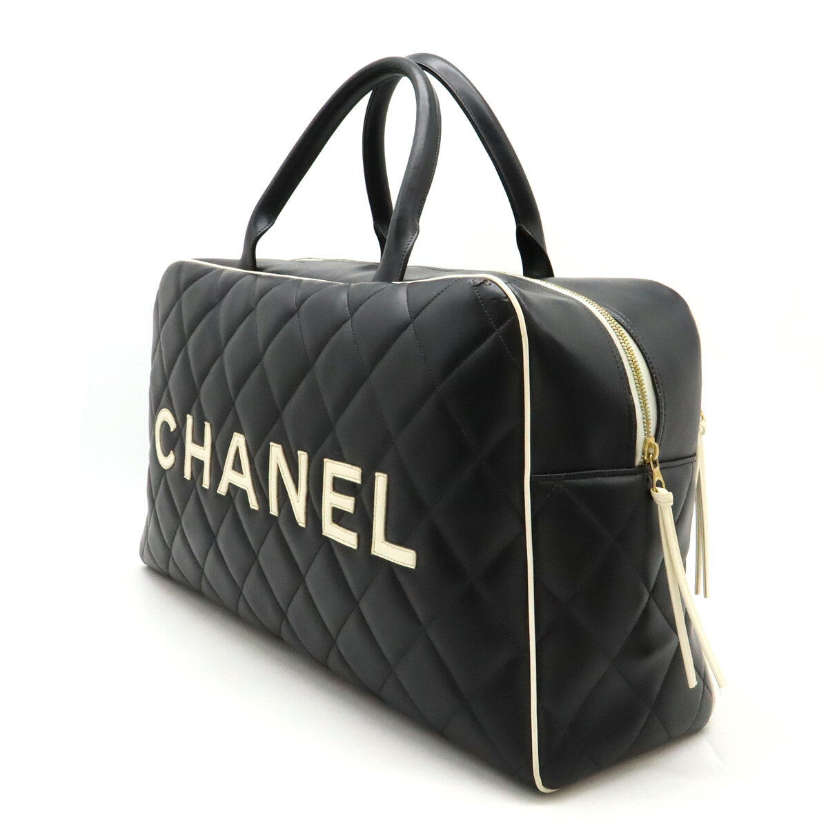 Blumin 楽天市場店のCHANEL シャネル マトラッセ ボーリングバッグ ボストンバッグ トラベルバッグ 旅行カバン レザー ブラック 黒 ホワイト 白 【中古】｜アングル2