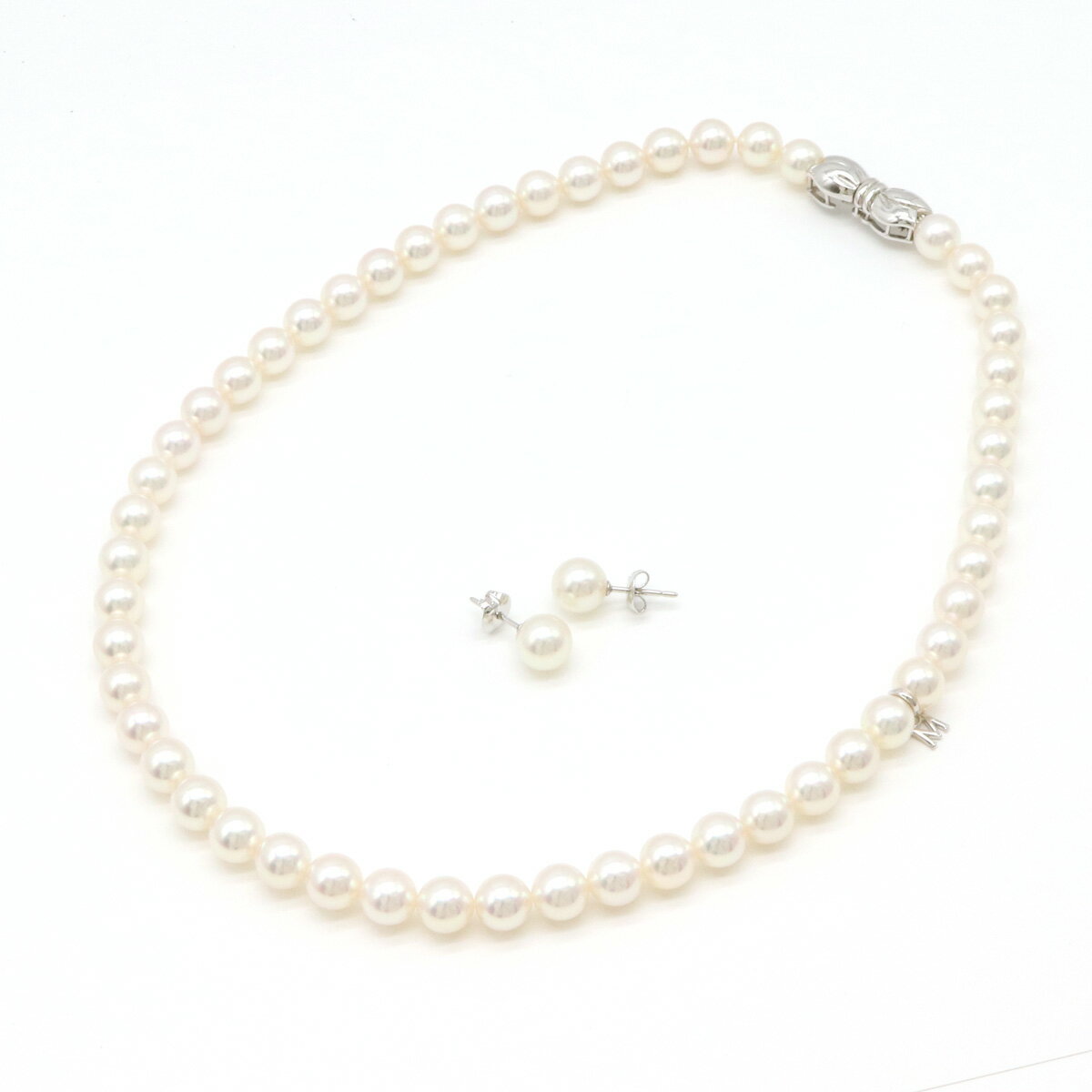 【ジュエリー】MIKIMOTO ミキモト パール ネックレス ピアス セット パールチョーカー 真珠 7.5-8.0m/m 8.2m/m K18WG ホワイトゴールド Mチャーム付き 【中古】