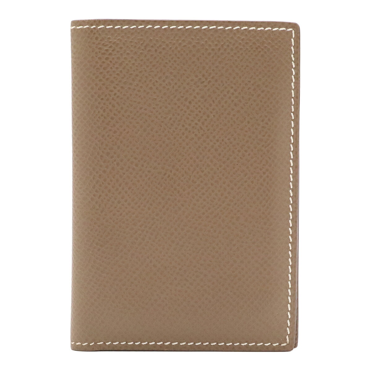 商品説明 程度 中古 Aランク サイズ W7.5cm H10.5cm 材質 ヴォーエプソン カラー エトゥープ 仕様 カードポケット4、その他ポケット2 付属品 なし コンディション 外側 アタリ、若干のテカリ、折り目わずかなズレ 内側 若干のカード跡 特記事項 刻印 Y(2020年頃製造) コメント 若干使用感がございますが、全体的に状態の良いお品物でございます。エルメスらしい高級感溢れるカードケースでございます。