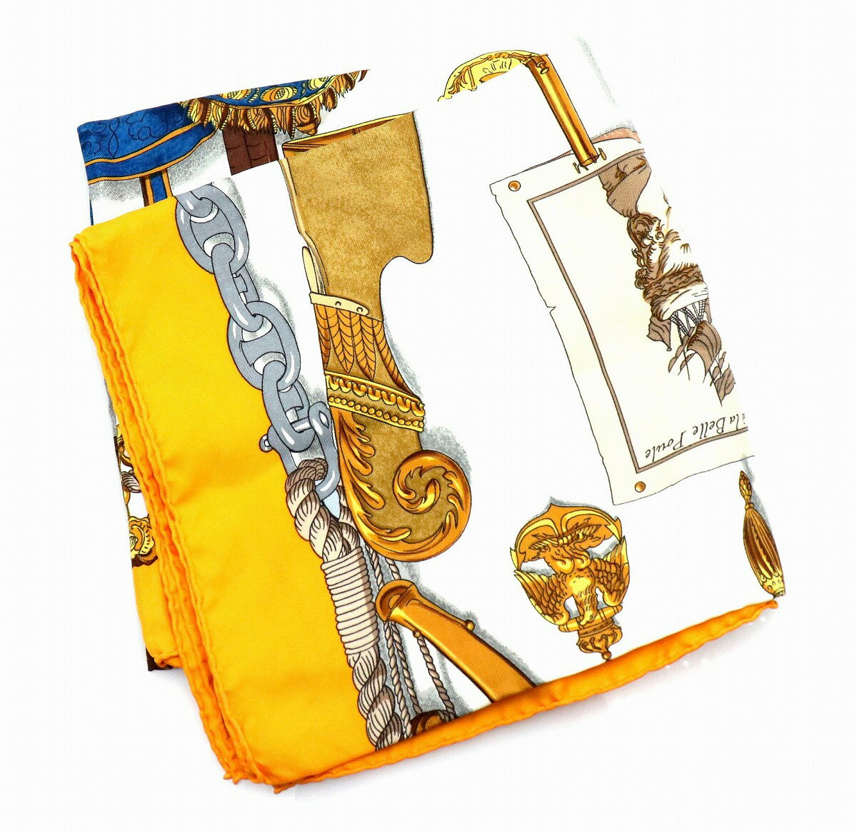【アパレル】HERMES エルメス カレ90 スカーフ 大判スカーフ 海洋博物館 『MUSEE』シルク100% イエロー 黄色 ホワイト 白 マルチカラー 【中古】【k】のサムネイル