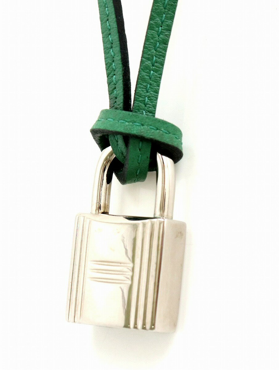 【未使用品】【ジュエリー】【新品仕上げ済】HERMES エルメス ラニエール チョーカー ネックレス ブレスレット 革紐 レザー 皮 ヴィンテージ グリーン 緑 シルバー金具 【中古】【k】のサムネイル