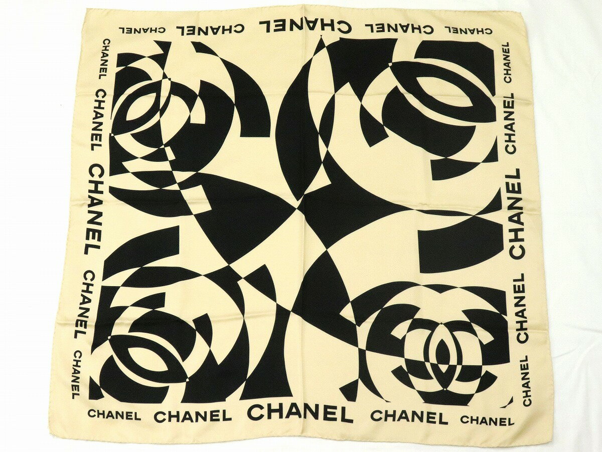 【アパレル】CHANEL シャネル スカーフ シルク100% フラワー ココマーク ロゴ ベージュ ブラック 【中古】のサムネイル