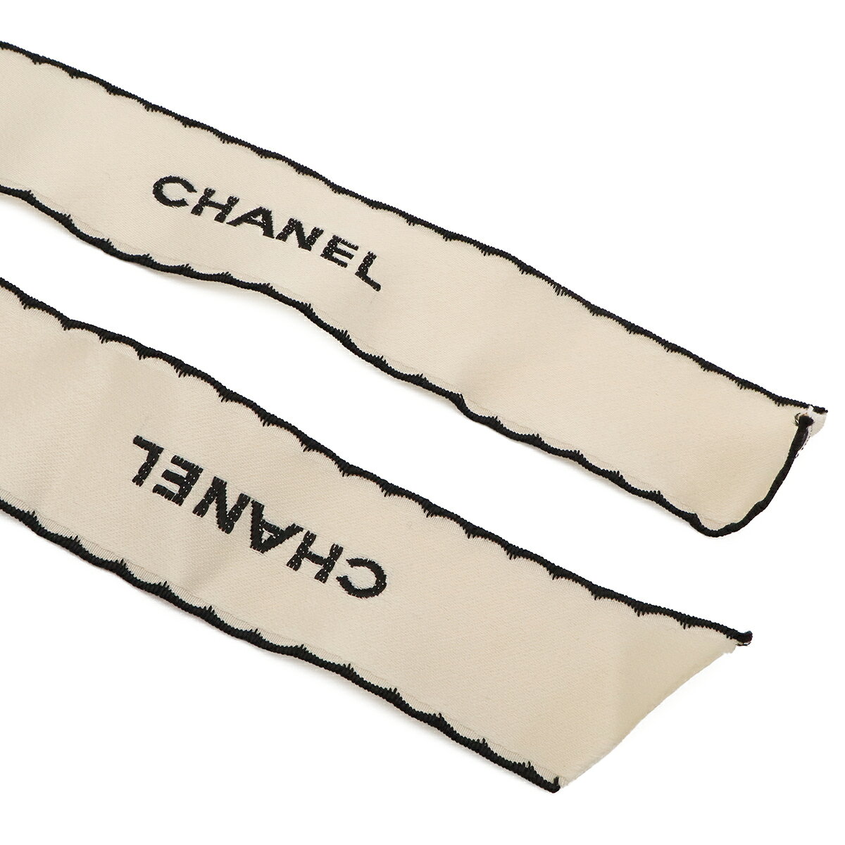 CHANEL シャネル リボン ブローチ ロゴリボン バッグモチーフ サテン アイボリー ブラック 中古 blumin-10355678 ブルーミン/森田質店 サンプル画像3