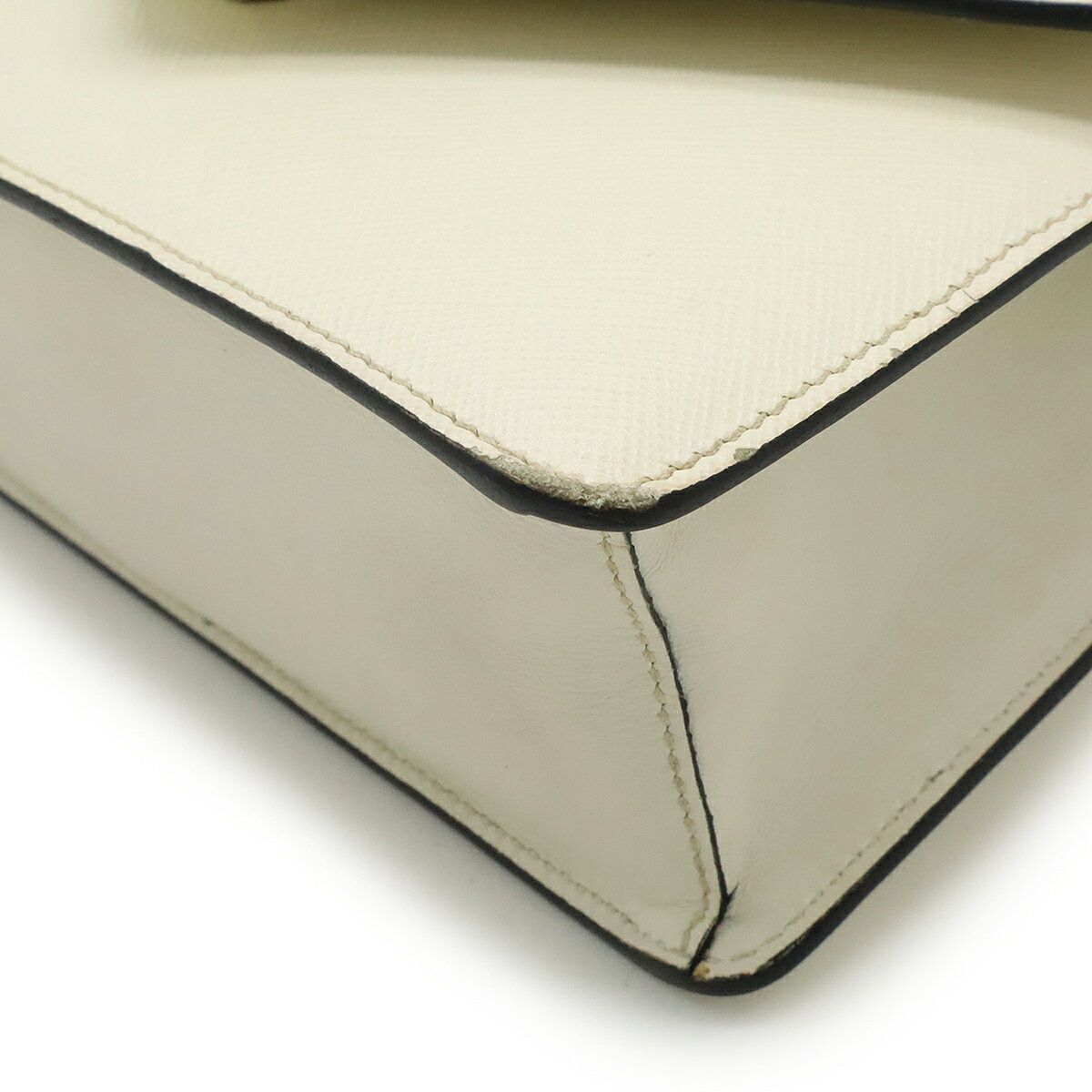 PRADA プラダ SAFFIANO サフィアーノ ショルダーバッグ チェーンバッグ レザー アイボリー 白 ゴールド金具 1BD200 【中古】