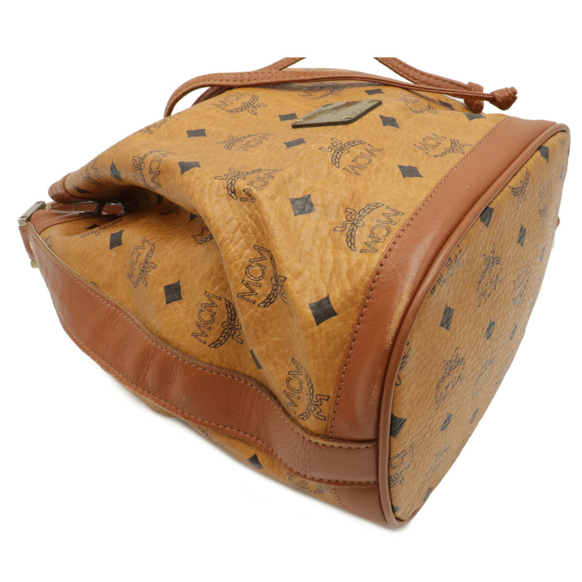 【バッグ】MCM エムシーエム ロゴグラム ショルダーバッグ 巾着バッグ 斜め掛け PVC レザー 茶 コニャック ブラウン ゴールド金具 【中古】