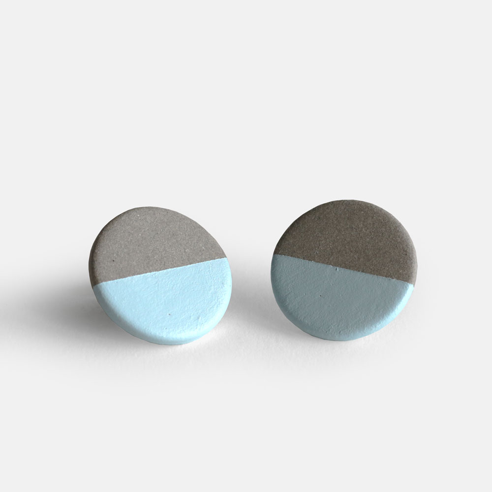 Rakuten - POINT / HALF-pierce(gray/blue)【メール便可 5点まで】【ポイント/ハーフ/ピアス/アクセサリー/塗装/グレー/ブルー】[114308