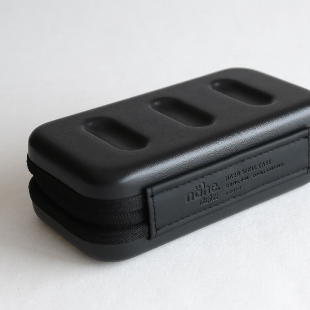 nahe ネーエ / HARD SHELL CASE S ブラック｜ハードシェルケース HIGHTIDE ハイタイド ガジェットケース ポーチ コンパクト 収納 小物入れ モバイルアクセサリケース｜116073 blw-store-10002435 B.L.W サンプル画像3