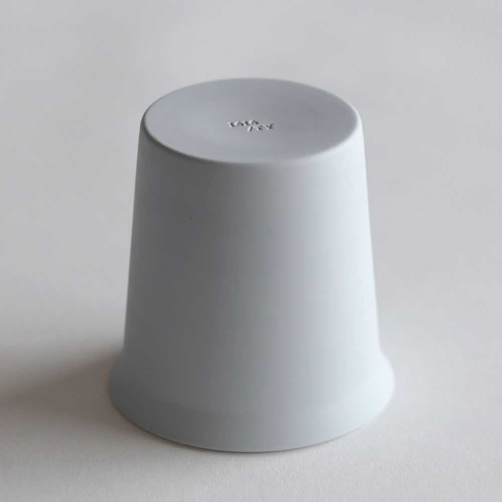 1616/arita japan / TY “Standard” Mug(Plain Gray) | プレーングレー 有田焼 柳原照弘 TYスタンダード マグカップ 食器 磁器 日本製 ギフト プレゼント 電子レンジ対応 食洗器対応 結婚祝い 新築祝い ホテルライク 飲食店 カフェ レストラン | 118526