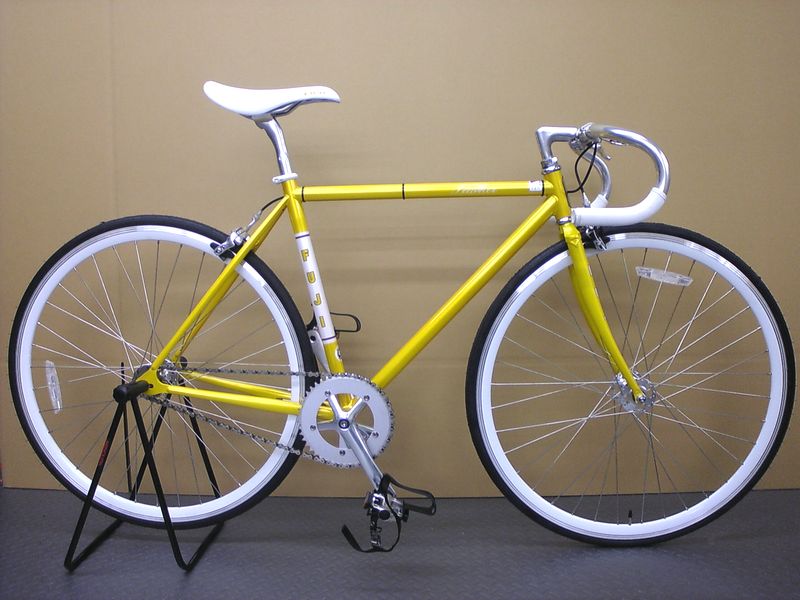 【送料無料!!】 2010年モデル FUJI FEATHER Mustard Yellow / フジ フェザー マスタードイエロー ピストバイク 完成車 700C 【smtb-k】【w1】のサムネイル