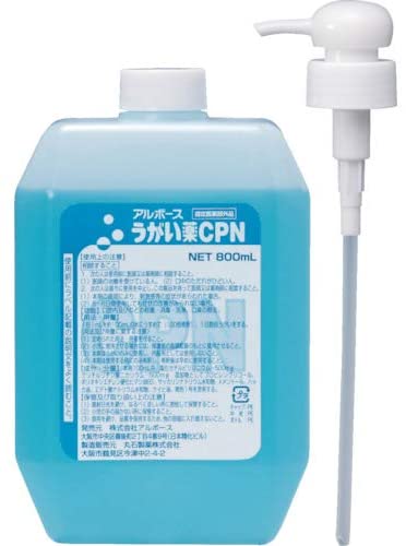 口腔内およびのどの殺菌・消毒・洗浄。口臭の除去。 ◎有効成分としてCPC（塩化セチルピリジニウム）に加え、 グリチルリチン酸二カリウム配合。 2種類の有効成分を配合することにより殺菌・消毒効果を発揮し、 口腔内を清潔に保ちます。 ◎ポンプ付ですので、そのままでもご使用できます。 ◎メントールの爽やかな香りです。 ◎指定医薬部外品。 ■ご使用方法 1回1mL(1プッシュ)を約100mLの水にうすめて（100倍希釈）、 1日数回うがいをする ■使用上の注意 本品記載の使用法・使用上の注意をよくお読みの上ご使用ください。 ■成分表示 有効成分：塩化セチルピリジニウム、グリチルリチン酸二カリウム その他の成分：プロピレングリコール、ハッカ油、サッカリンナトリウム、L-メントール、 ケイヒ油、ポリオキシエチレン硬化ヒマシ油60、青色1号 ■メーカー名・お問い合わせ先：株式会社アルボース TEL 06-6204-4466　平日9:00〜17:00（土・日・祝日を除く） ■原産国：日本 ■商品区分：医薬部外品 ■広告文責：(株)テラオカビジネス TEL 0467-79-3688