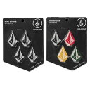 VOLCOM 【MINI STONE STOMPS】 サイズ W3.5cm×H5cm 4個入り1セット コメント 世界で初めてサーフ・スケート・スノーといったボードスポーツをカバーするアパレルブランドとして、1991年アメリカ・南カリフォルニアでスタート。 TRUE TO THIS (真剣に打ち込むこと)をコンセプトに、世界中のスノーボーダー、サーファー、スケーターに支持されている。 チームライダーやガイド達によるフィードバックが反映された機能性とデザイン性は高次元の域に達し、バックカントリー・リゾート・ストリートまで、あらゆるシーンにマッチするアウターウエアを展開。 ※貼付け時にはボードデッキ面の汚れや油分を綺麗に取り除き、空気の入らないように貼り付けてください。ボードトップシート素材や形状によってはうまく張り付かない場合もございます。 ▲全てにおいて当店オススメの人気ブランド▲ 交換について ウエアのメンテナンス インソール＆ソックス 防寒・日焼け対策に！ メーカー希望小売価格はメーカーカタログに基づいて掲載しています。レビュー内容に関して：2022/12/04 21-22モデルに変更。