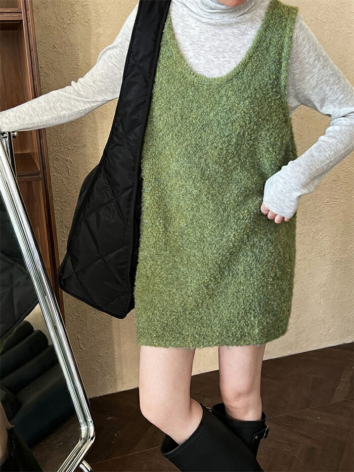 BOBIのベスト レディース ニット 秋冬 ベストワンピース チュニック レイヤード ニットベスト トップス ウール混 ノースリーブ 大人 袖なし 暖かい プルオーバー 重ね着 体型カバー お洒落 シンプル きれいめ 楽ちん 羽織り 厚手 こなれ感 アイボリー グレー グリーン F｜アングル3