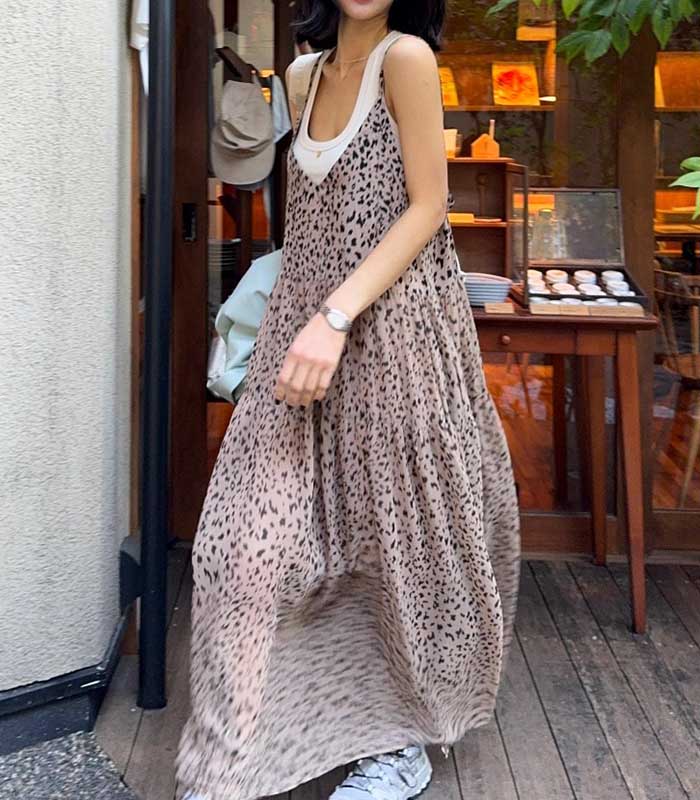 キャミワンピース ワンピース レディース ロング ヒョウ柄 柄 柄ワンピ ゆったり Aライン ヴィンテージ感 レトロ レイヤード 重ね着 ロングワンピ キャミワンピ ワンピ 薄手 華やか レオパード サロペスカート