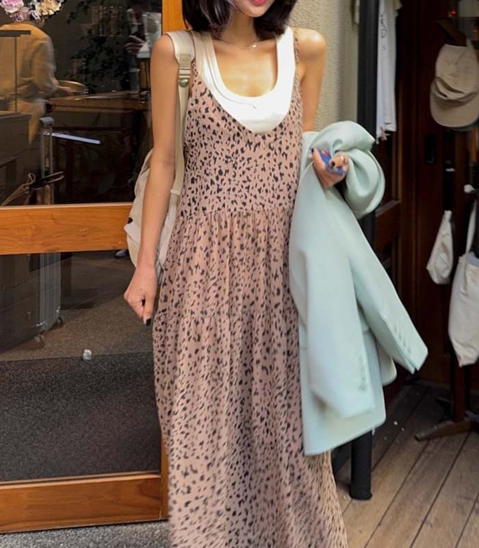 キャミワンピース ワンピース レディース ロング ヒョウ柄 柄 柄ワンピ ゆったり Aライン ヴィンテージ感 レトロ レイヤード 重ね着 ロングワンピ キャミワンピ ワンピ 薄手 華やか レオパード サロペスカート