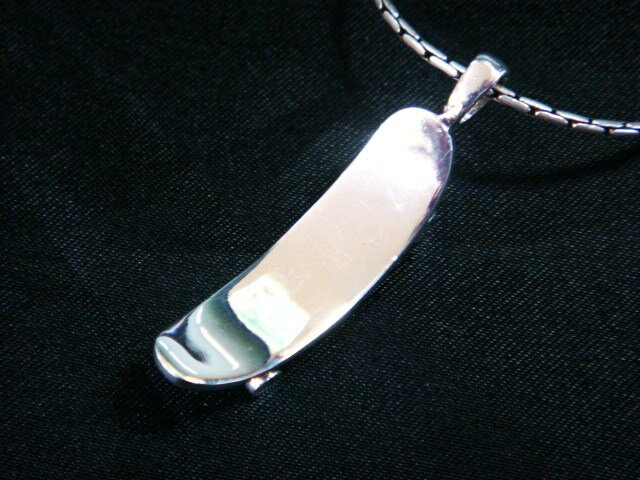 【売れ筋の大人気】　デザイン　ペンダントトップ　純銀 / シルバー925 / Silver925 No96a