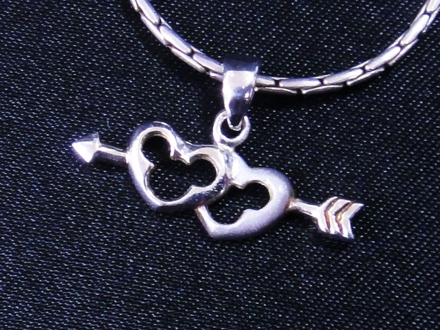 【売れ筋の大人気】　デザイン　ペンダントトップ　純銀 / シルバー925 / Silver925 No964