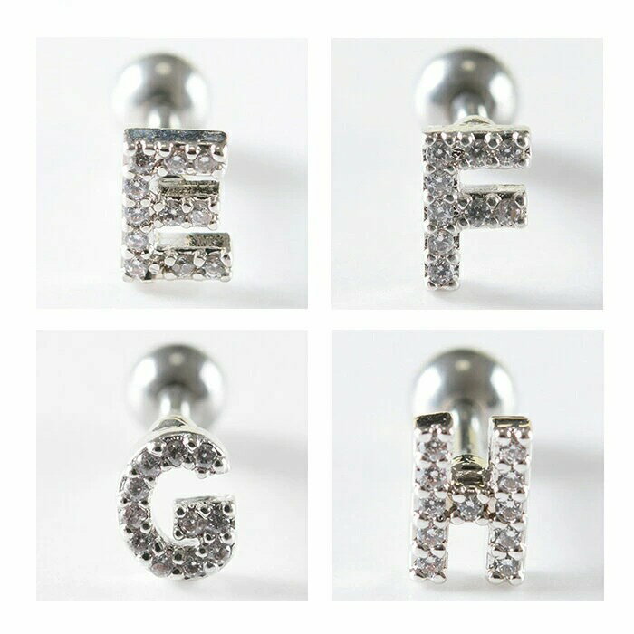 楽天1位 耳たぶ ピアス 16g 軟骨ピアス ボディピアス イニシャルピアス 軟骨 ピアス シルバー ボディーピアス おしゃれ かわいい 金属アレルギー対応 サージカルステンレ 耳用 イヤーロブ 軟骨用 トラガス ヘリックス