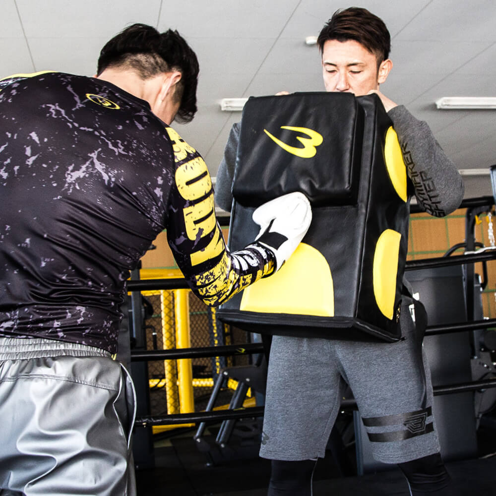 激安特価 ボディバッグ Bodymaker ボディメーカー キックミット ミット 厚み 空手 格闘技 キックボクシング テコンドー タックル ラグビー 衝撃吸収 ジム トレーニング パンチ ハイキック 武道 筋トレ Www Digidb Io