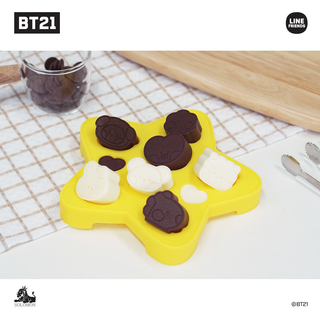 【：50 OFF SALE：】ソロモン商事【BT21 minini アイストレー(シリコントレー) ver.2 ISM_M】チョコレートトレイ 製氷皿 チョコレート型 お菓子作り シリコントレー 公式 KOYA RJ SHOOKY MANG CHIMMY TATA COOKY