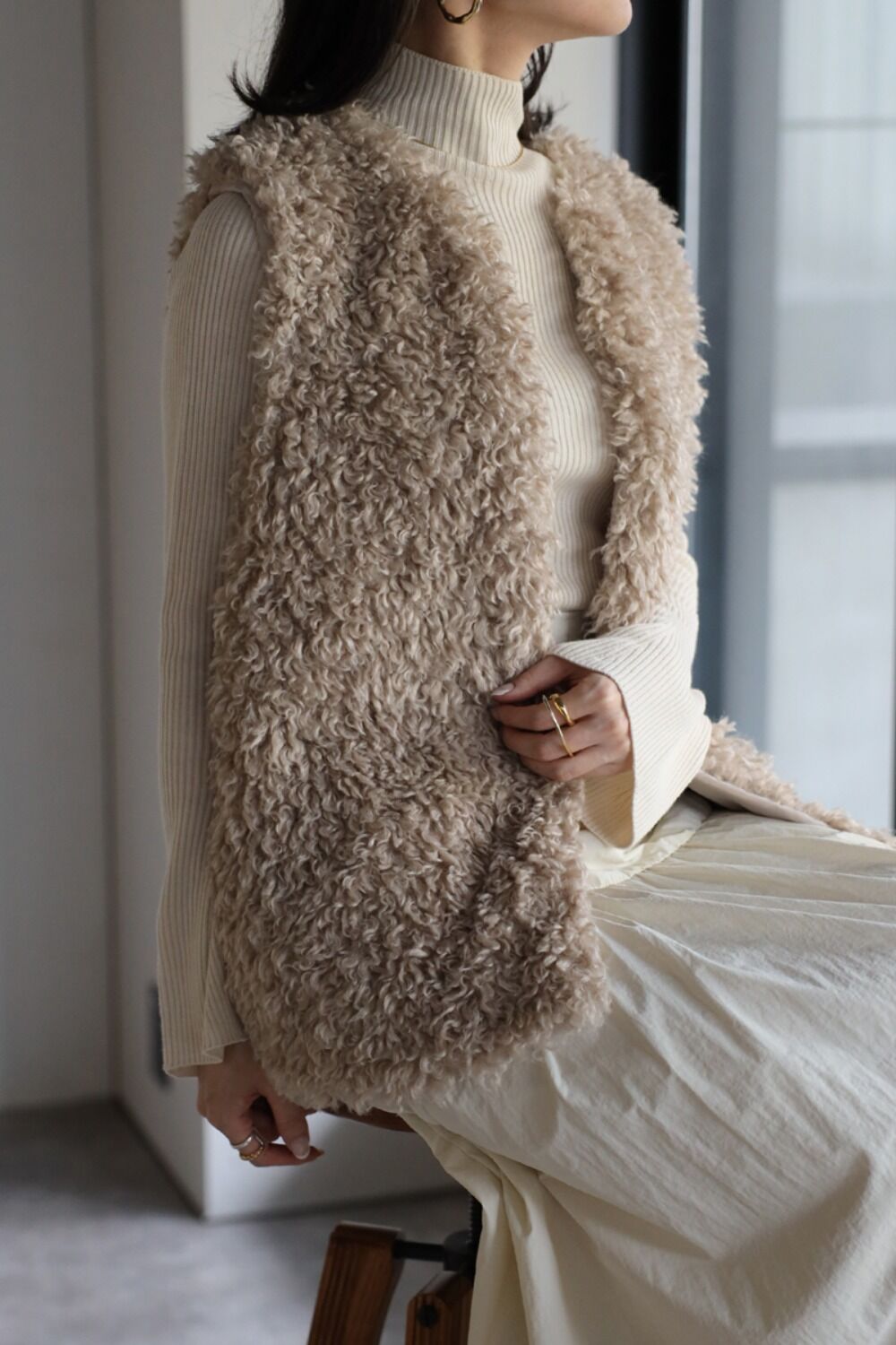 プードルフェイクファーベスト 88-001164のサムネイル