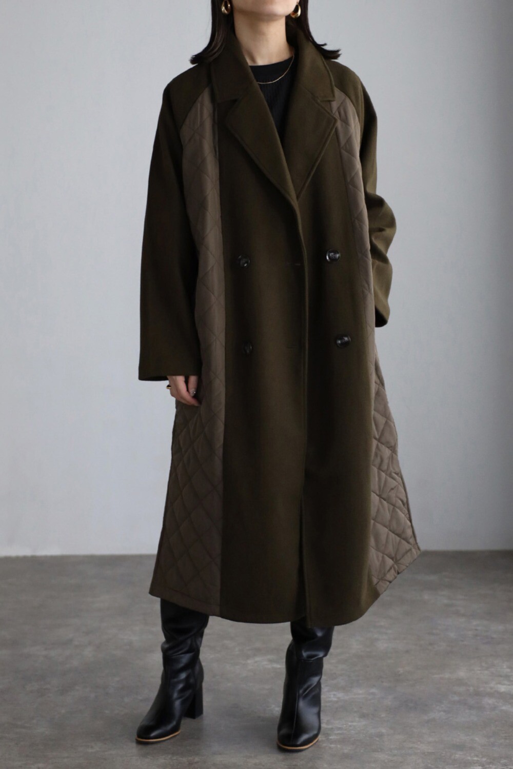 コート ジャケット キルティング ロング 上品 スリット レディース アウター 秋 冬 きれいめ 大きいサイズ ゆったり 軽量 軽い S/M/L フリー カーキ ブラウン BONJOUR SAGAN ボンジュールサガン キルティング切替ロングコート 88-001387のサムネイル