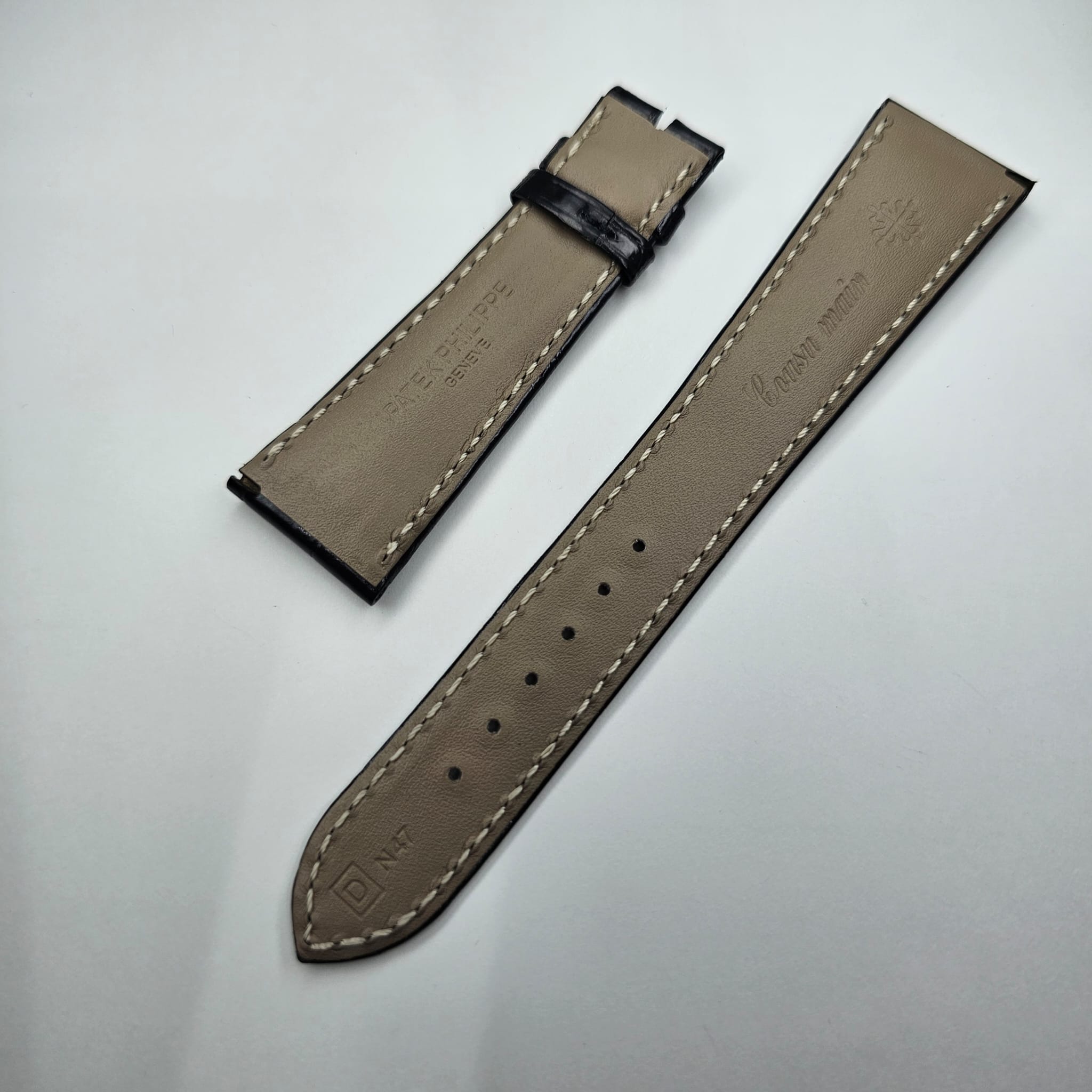 パテックフィリップ純正革ベルト23-18mmエナメルブラック白ステッチCalatrava他