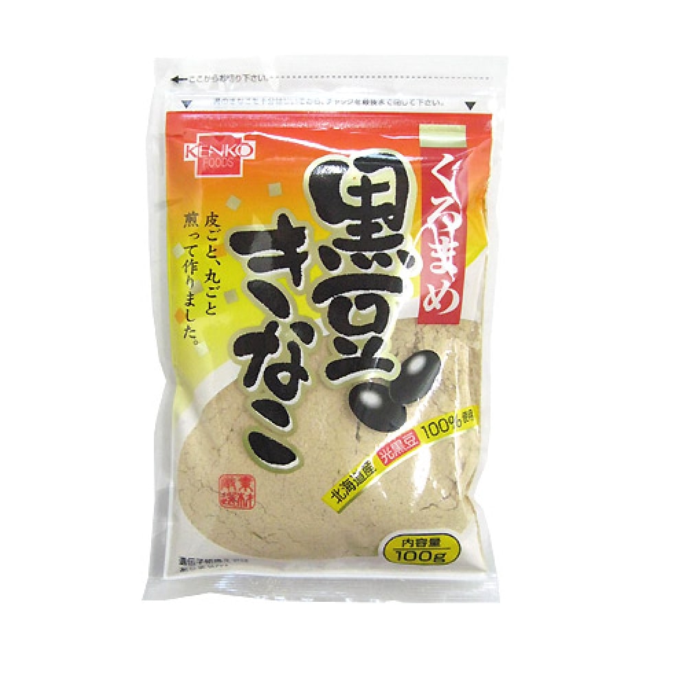 【内容量】100g【原材料】黒大豆（国産・遺伝子組み換えでない）北海道十勝産の光黒豆を、皮のまま丸ごと煎ってつくった黒豆きなこです。 黒豆の栄養成分を丸ごと摂取できます。牛乳に溶かしてきなこドリンクとして、また、ハチミツやマーガリンと一緒にパンに塗ったり、お砂糖を入れてお餅やお団子にかけてお召し上がりください。 *遺伝子組換えではありません。 【お召し上がり方】 ＜牛乳に溶かしてドリンクとして＞ コーヒーカップにスプーン一杯の黒豆きなこをいれ、牛乳を少しずつ注ぎながらかき混ぜて出来上がり。 ＜黒豆きなこペースト＞ 黒豆きなこ、蜂蜜、マーガリンを各1対1の割合で練り合わせて出来上がり。パン等に塗ってお召し上がりください。 原材料名： 黒大豆（遺伝子組み換えでない） 内容量： 100g