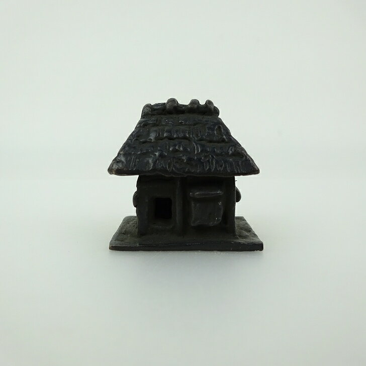 盆栽飾り 盆景 くずや 高さ 約2.8cm 添配 茅舎 家屋 銅製 金属製 彫刻 盆栽 枯山水 景色 飾り 添え 置き物 小物 ミニ庭園 風景 ミニチュア フィ...