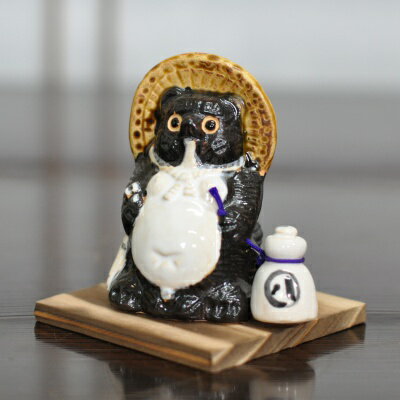 信楽焼たぬきの置物 信楽たぬき お父さんたぬき 大　高さ10cm 幅 8.5cm 奥行き 6.5cm 置物 フィギュア インテリア 和風