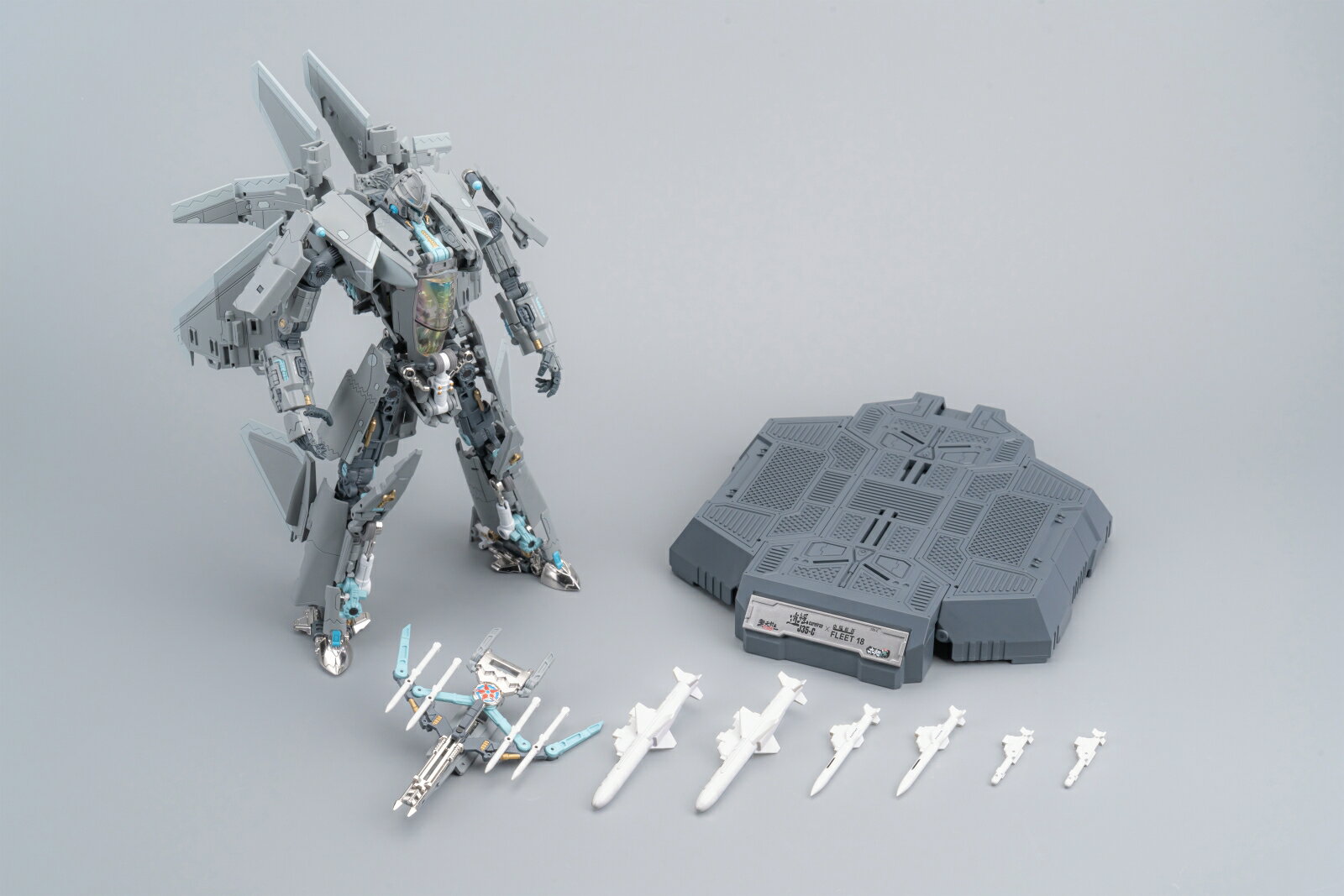 TOUCH TOYS J35-C 乾岡極 逍鰩(しょうよう) 艦載機Ver. 合金変形玩具 【67530049】 (フィギュア)