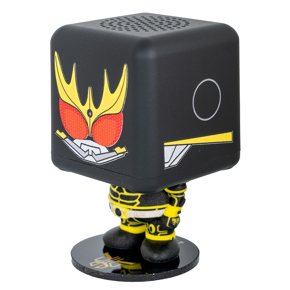 つなげて・集めて・楽しめる、すべてがひとつに。
「BITVOL（ビットヴォル）」は、手のひらサイズのBluetoothスピーカーです。
単に“音”を楽しむだけでなく、集めて飾るコレクションアイテムとしての魅力や複数台を同時につなげて体験できる臨場感あふれるサウンドを提供します。

【商品概要】
「BITVOL（ビットヴォル）」は、つなげて・集めて・楽しめる、がひとつになったBluetoothスピーカーです。

■つなげる
最大99台のBITVOLを同時にペアリングできます。
集めたBITVOLを余すことなく楽しむことができます。

■集める
コレクションして楽しむこともBITVOLの魅力です。Bluetoothスピーカーとしての機能はもちろん、
好きなキャラクターやデザインのBITVOLを飾ることで、空間を自分色に演出できます。

■楽しめる
1台でも十分に“音”を楽しむことができるBITVOLですが、複数台をつなげればより迫力のあるサウンドを体験できます。

■コンパクトなボディ
手のひらサイズのコンパクトなボディで置き場所を選ぶことなく、使用することができます。

■いつでも、どこでも
家族団らんのリビングに、遊びを全力で楽しむ子供部屋に、家族でお出かけする車内に、いつでもどこでも様々なシーンにマッチします。

■たっぷり使える
フル充電でたっぷり5時間のバッテリーで長時間の使用も可能です。

◎内容
・BITVOL本体
・仮面ライダークウガ ボディ
・台座プレート
・USB type-C

＜商品仕様＞
●定格出力：3W
●再生周波数帯域：20Hz〜20kHz
●S／N比：＞80db
●スピーカー出力：3W
●バッテリー：3.7V／300mAh
●Bluetoothバージョン：5.3
●サイズ：38mm×38mm×60mm
●重量：49g
●充電端子：USB type-C