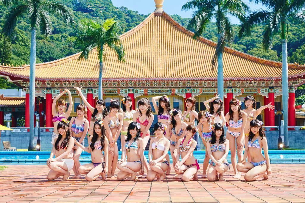 NMB48【kouhaku_nmb48_cd】 ドリアンショウネン エヌエムビーフォーティエイト 発売日：2015年07月15日 予約締切日：2015年07月11日 DURIAN SHOUNEN JAN：4571487560265 YRCSー90085 laugh out loud records (株)ソニー・ミュージックマーケティング [Disc1] 『ドリアン少年』／CD アーティスト：NMB48 曲目タイトル： &nbsp;1. ドリアン少年 [4:25] &nbsp;2. どうでもいい人仮面 [4:13] &nbsp;3. 命のへそ [3:49] &nbsp;4. ドリアン少年 (off vocal ver.) [4:24] &nbsp;5. どうでもいい人仮面 (off vocal ver.) [4:13] &nbsp;6. 命のへそ (off vocal ver.) [3:49] [Disc2] 『ドリアン少年』／DVD アーティスト：NMB48 曲目タイトル： 1.ドリアン少年 (ミュージックビデオ)[ー] 2.ドリアン少年 (ミュージックビデオ ダンシングバージョン)[ー] 3.命のへそ (ミュージックビデオ)[ー] 4.NMB48 feat.吉本新喜劇 Vol.12 (特典映像)[ー] CD JーPOP ポップス DVD・ブルーレイ付