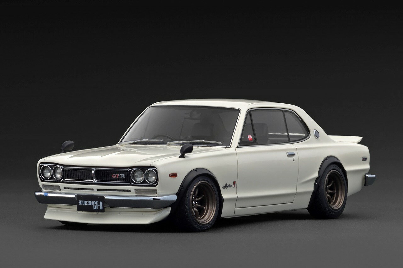 ignition model NISSAN Skyline 2000 GT-R (KPGC10) White Ivory(1/18 Scale) 【IG4033】 (ミニカー)