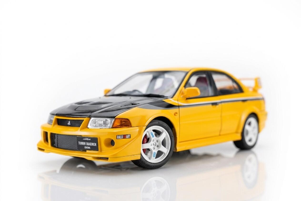 MOTORHELIX 1/18 三菱 Lancer Evolution VI GSR T.M.E Customized Yellow w/CF Bonnet 【M84306】 (ミニカー)