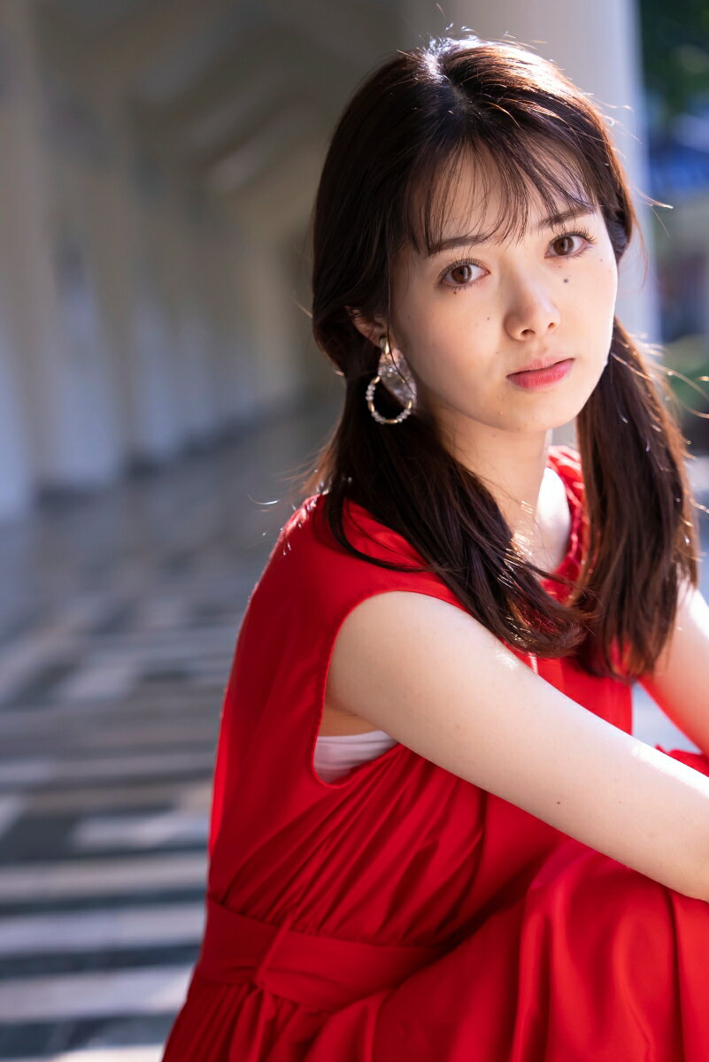 特装版 谷尻萌ファースト写真集 NFTデジタル特典付き(仮)