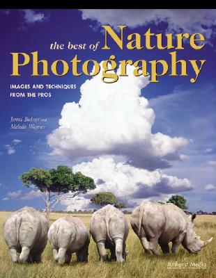 Featuring compelling images created by more than 35 of the world's best nature photographers, this book is packed with stunning examples of wildlife portraiture, fine art landscape images, and botanical and insect close-ups. Full color.