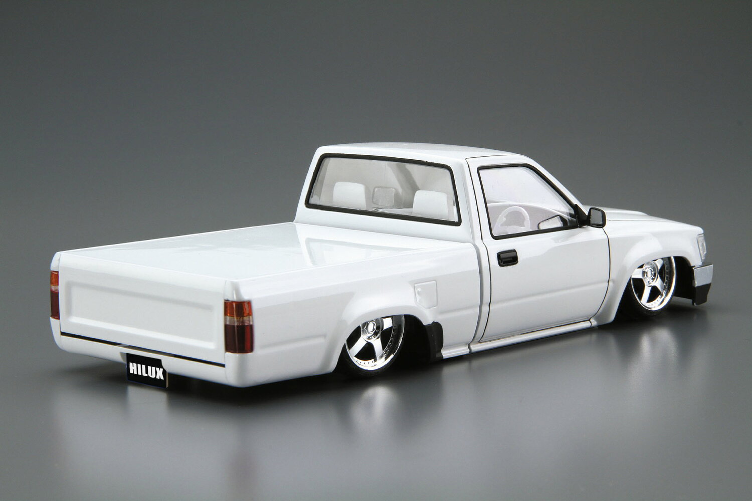 楽天ブックスのザ☆チューンドカー 1/24 RN80 ハイラックス カスタム '95 (トヨタ) 【No.41】 (プラモデル)｜アングル2