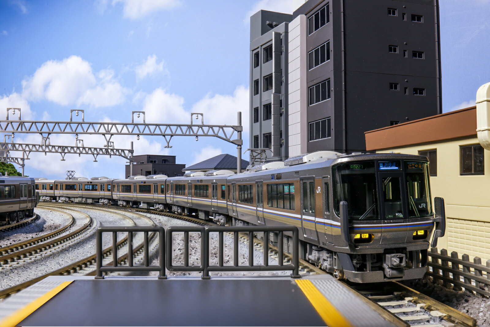 ベストセレクション 223系 2000番台 <新快速> 4両セット 【10-1898】 (鉄道模型 Nゲージ)