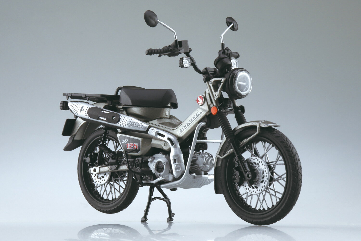 1/12 完成品バイク Honda CT125 ハンターカブ マットアーマードシルバーメタリック ( ...