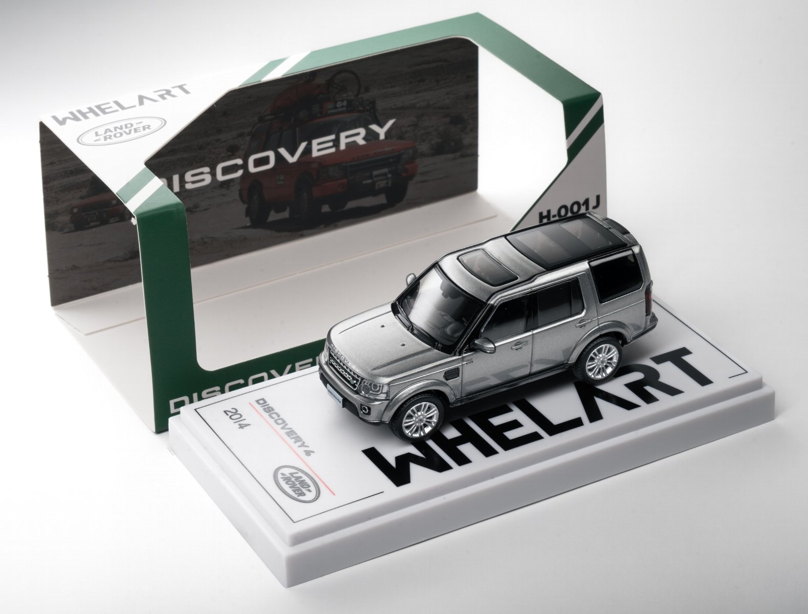新ブランド "WHELART"(ウィールアート）から Land Rover Discovery 4 の登場です。
台座が付属しますのでコレクションに最適です。

パッケージサイズ:117 x 50 x 53mm

■素材：ダイキャスト(亜鉛合金）/ABS/
■写真はプロトタイプです。実際の製品とは異なります。
■仕様は予告なく変更になる場合がございます。
■商品パッケージは梱包材のため、破損・汚れはサポート対象外となります。 商品パッケージの破損・汚れによる返品対応、交換対応はいたしかねます。

※メーカー都合により大幅な発売延期や発売中止が発生する場合がございます。予めご了承ください。

・ホビー系商品についての諸注意
メーカー都合により発売の大幅な延期が発生する可能性がございます。
予約商品についてはメーカーから順次入荷次第の発送となります。メーカー公表の発売日とは異なる場合がございますのでご了承ください。【対象年齢】：
