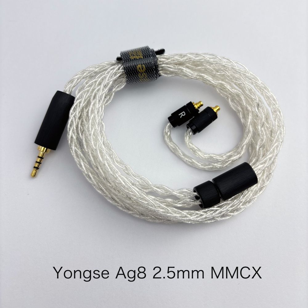 Ag8（エージーエイト）はYongseのブランドとしてはエントリークラスに位置付けられます。
5N純銀を使用したアップグレードケーブルでAg4とAg8ではコア数が違います。

◎Yongse （LIYANG BUCKS DIGITAL CABLES CO., LTD.）とは
2015年設立、中国・江南地域（リツ陽）に拠点を構えるケーブル専門メーカーです。
創業は2015年ですが、コアメンバーはケーブル業界において25年以上の経験を有しており、
設計・材料選定・量産管理に至るまで、豊富なノウハウを蓄積しています。

PC・スマートフォン向けデジタルケーブルに加え、
イヤホン／IEM用オーディオケーブルおよび各種精密コネクターの研究開発・製造を主力事業としています。
カスタマー要求仕様に応じたOEM／ODM開発を強みとし、導体構造設計、耐久性向上設計、
安定した信号伝送設計など、実使用を前提とした製品づくりを行っています。

強力な開発体制。専任R＆Dエンジニア：12名。品質管理担当：17名。第三者試験機関（TUV）との連携体制
単なる製造請負ではなく、設計段階からの技術提案型開発を行い、市場競争力のある製品仕様をご提案いたします。
国際安全基準への対応も進んでおり、当社製品は、UL（米国安全規格）対応、CE（EU適合規格）対応、
RoHS準拠など、国際的な安全・環境基準に適合しております。
北米・欧州市場での販売実績を有し、グローバル基準での品質・安全性を確保しています。

＜仕様＞
●素材：5N銀線
●組方：8コア 5＊3 ／ 0.07
●インターフェイス：MMCX
●プラグ：2.5mm
●プラグ素材：銅＋24K金メッキ 外装：艶消し航空機グレードアルミニウム。オリジナル・スプリッター採用
●ケーブル長：120cm±2cm