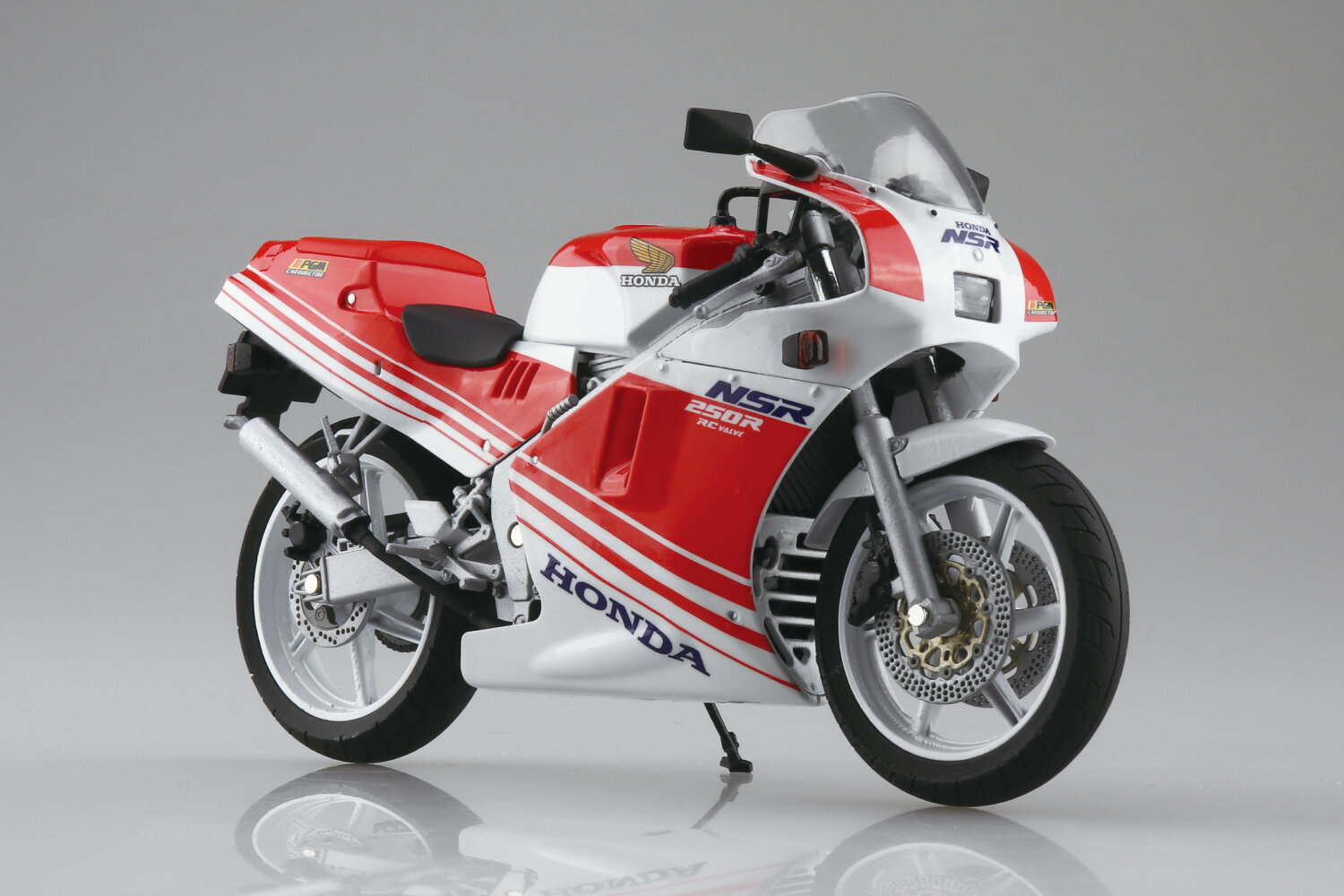 1/12 完成品バイク Honda NSR250R '88 ファイティングレッド/ロスホワイト (塗装済み完成品)