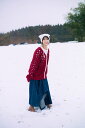 尾木波菜1st写真集 「おぎはな」≠ME（ノットイコールミー）の愛くるしさ満点美少女、尾木波菜のファースト写真集。