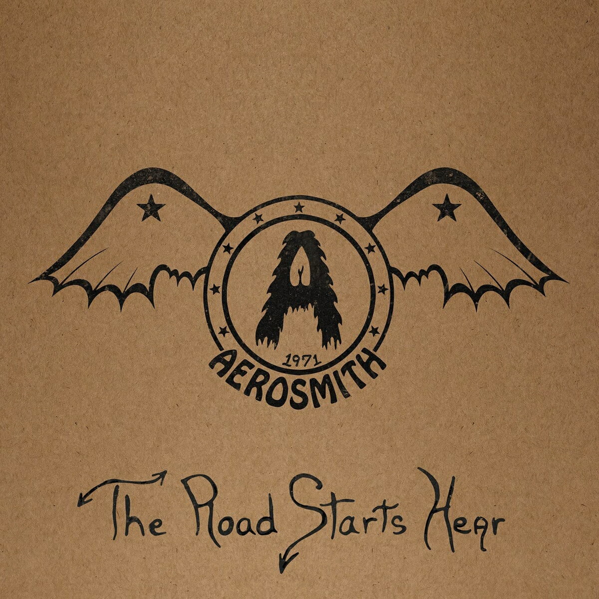 エアロスミス、デビュー前の貴重音源『1971: The Road Starts Hear』が彼らの50周年記念として、初CD商品化。

1971年に録音されたこの貴重な音源は、最近発見されたもので、もともとは2021年秋のレコード・ストア・デイのためにカセットとレコードのみの限定盤として発売されていた。

＜収録内容＞
1. Intro ? Somebody (Featured on Aerosmith's eponymous major label debut in 1973)
2. Reefer Head Woman (Featured on 'Night In The Ruts'' 1979)
3. Walking The Dog (Featured on Aerosmith's eponymous major label debut in 1973)
4. Movin' Out (Featured on Aerosmith's eponymous major label debut in 1973)
5. Major Barbra (Featured on 'Classics Live' 1986)
6. Dream On (Featured on Aerosmith's eponymous major label debut in 1973)
7. Mama Kin (Featured on Aerosmith's eponymous major label debut in 1973)