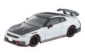 ●GT-R NISMO 2024modelが登場
●ほとんどの部品を新規製作
●NISMOならではのボディカラーも注目

NISSAN GT-Rの走りをさらに進化させたワークスチューニングモデル、GT-R NISMOは2013年にデビュー、2017、2020、2024modelと進化を続けました。
2024modelからは前後のバンパーデザイン、リアウイング形状などを大きく変更。
現在でも国産スポーツカーの頂点として君臨しています。

TLV-NEOでは誕生10周年記念商品としてGT-R NISMOの2014modelを投入以来、歴代モデルをラインナップし続けてきました。
今回は新規金型を多数製作して、2024 modelを製品化します。
ボディカラーは新しい伝統となりつつあるグレーと白の2色。
歴代と比べて進化の大きさを、1／64スケールでもお楽しみください。

※写真はイメージです。実際の商品とは異なる場合があります。

※メーカー都合により大幅な発売延期や発売中止が発生する場合がございます。予めご了承ください。【対象年齢】：