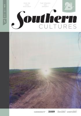Southern Cultures: Inside/Outside: Volume 25, Number 2, Summer 2019 Issue SOUTHERN CULTURES INSIDE/OUTSI [ Harry L. Watson ]