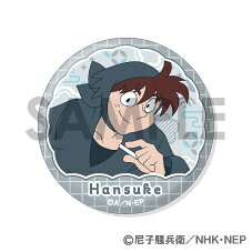 ■種類：全1種　オープン商品
6個セット
■サイズ：Φ約56mm
■仕様：ブリキ製、紙・PPフィルム巻
■梱包：4C台紙、ヘッダー付きOPP袋

■コメント
TVアニメ『忍たま乱太郎』より、「缶バッジセット」の第2弾が登場！
土井半助＆山田利吉の絵柄のみがラインナップされたスペシャルなセットです！
ほか9種も同時発売予定！