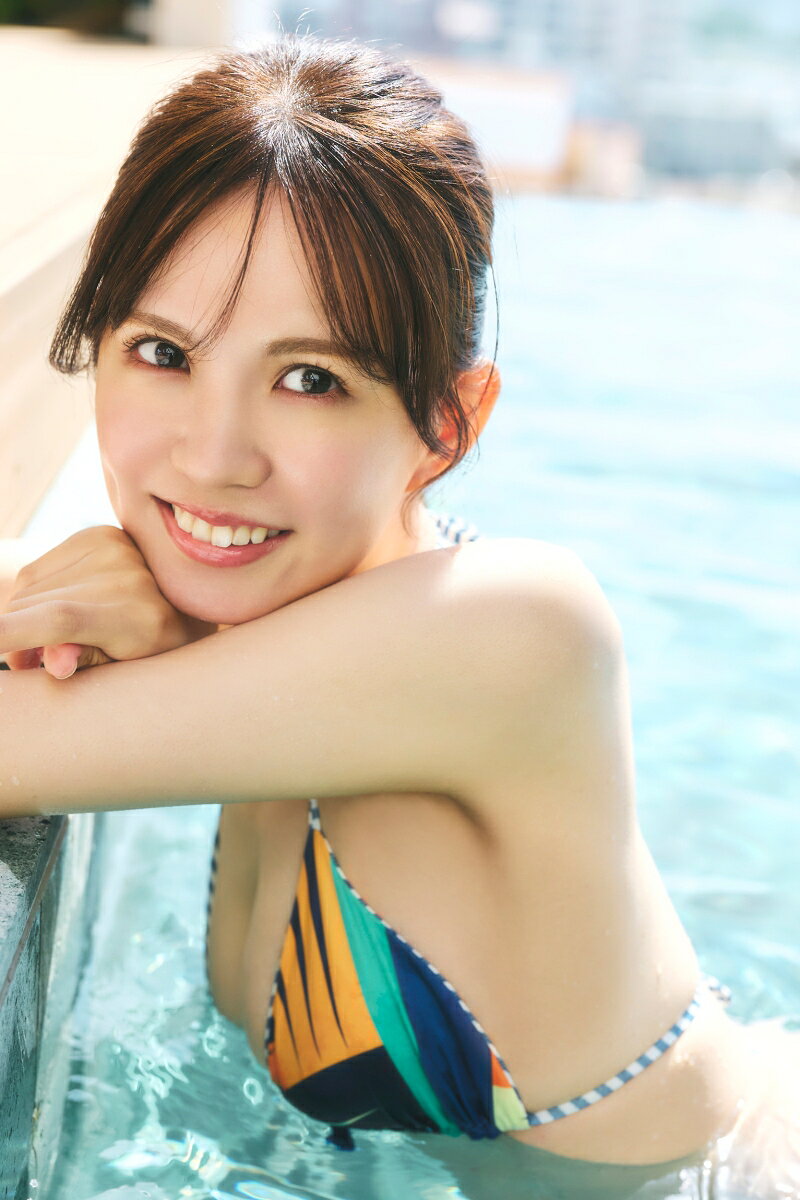 岡本彩夏 1st写真集「タイトル未定」
